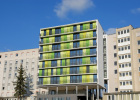 Studentenwohnheim Vesteblick in Coburg, Westansicht Neubau mit Bestandsgebäuden