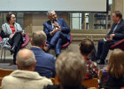 Herrmann bei Podiumsdiskussion