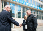 Handshake: Herrmann und Teteria