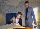 Eintrag ins goldene Buch St Kirchner und OB Remele