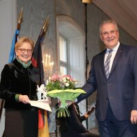 Innenminister Joachim Herrmann neben ehemaliger Präsidentin der Regierung von Oberbayern Maria Els Innenminister Joachim Herrmann neben ehemaliger Präsidentin der Regierung von Oberbayern Maria Els