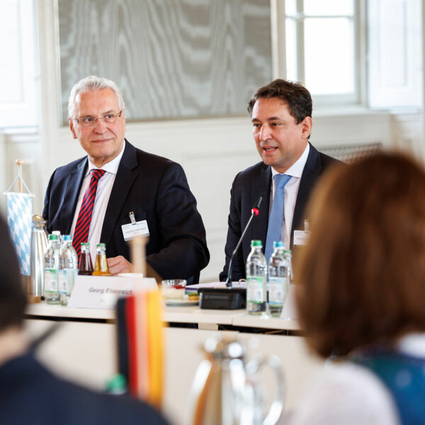 Innenminister Joachim Herrmann und Justizminister Georg Eisenreich