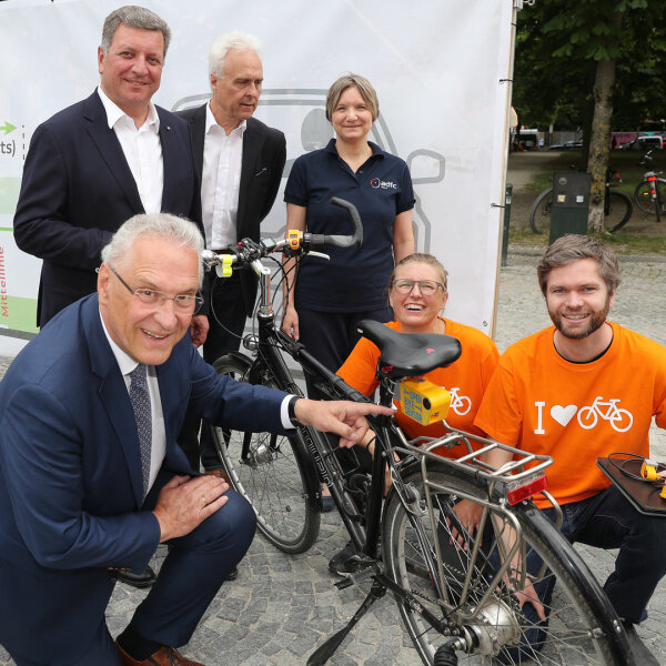 Innenminister Herrmann präsentiert den OpenBikeSensor