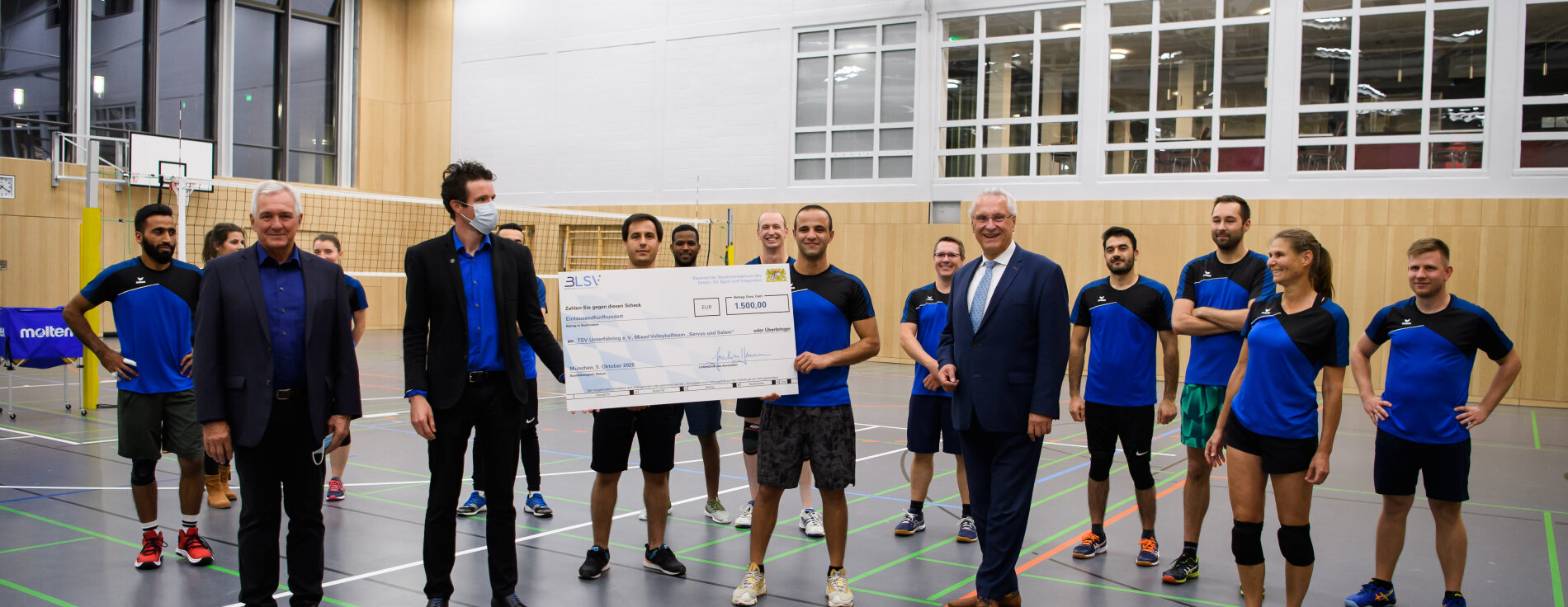 Scheckübergabe an Servus und Salem am 5.10.2020 in Oberföhring ServusundSalem