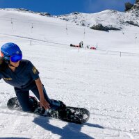 Hanna Ihedioha - Snowboard Hanna Ihedioha
