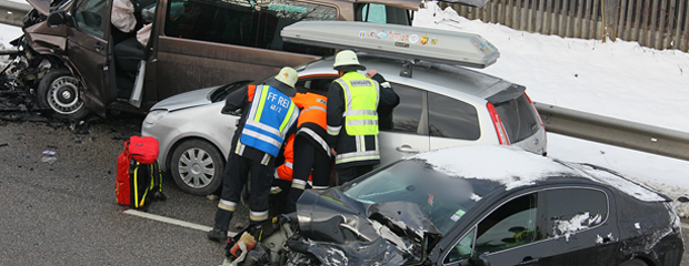 Verletztenversorgung nach einem Verkehrsunfall Verletztenversorgung nach einem Verkehrsunfall