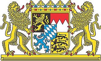 Großes Bayerisches Staatswappen mit den beiden schildhaltenden Löwen