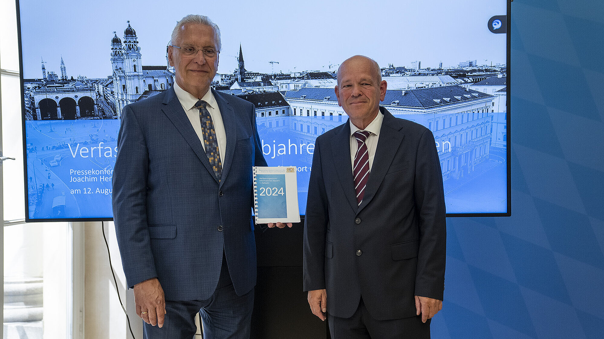 Innenminister Herrmann zusammen mit Dr. Burkhard Körner Präsident Landesamt für Verfassungsschutz