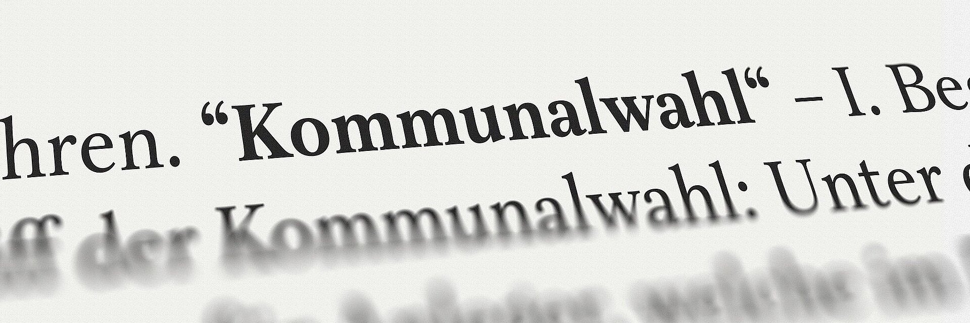 schwarz-weißer Zeitungsausschnitt hier lesbar in Anführungstrichen das Wort Kommunalwahl