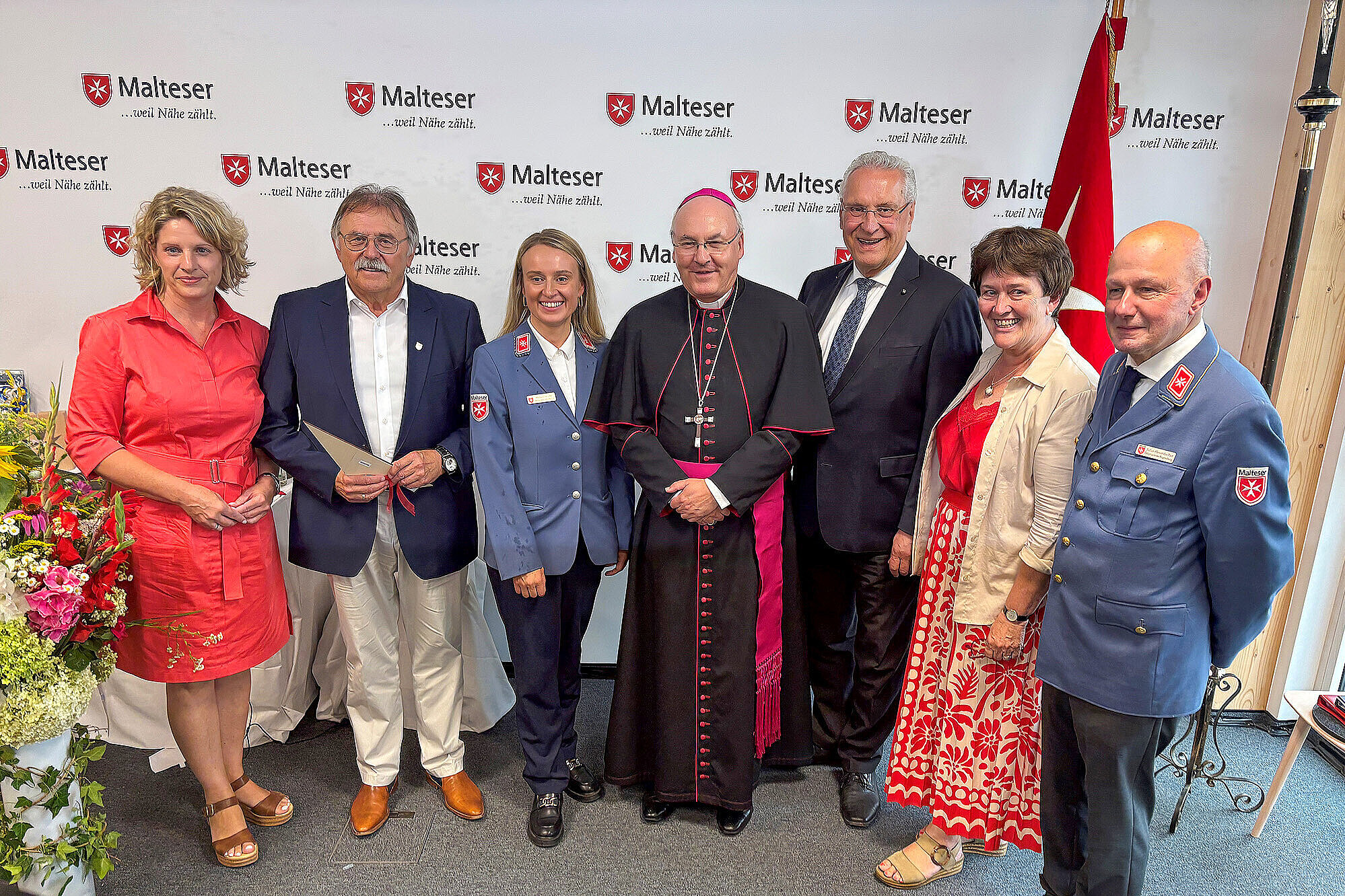 Gruppenbild mit Innenminister Joachim Herrmann dritte von rechts
