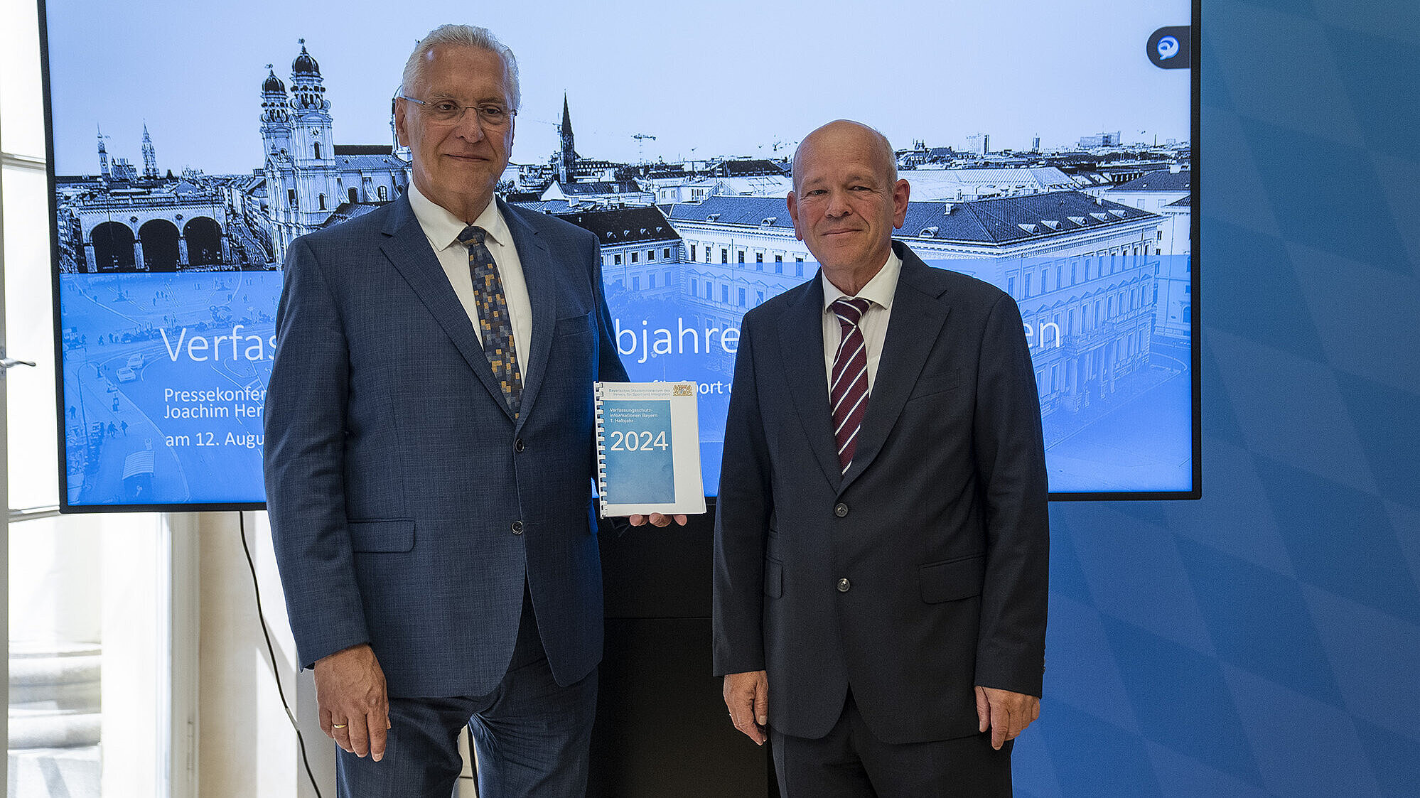 Innenminister Herrmann zusammen mit Dr. Burkhard Körner Präsident Landesamt für Verfassungsschutz