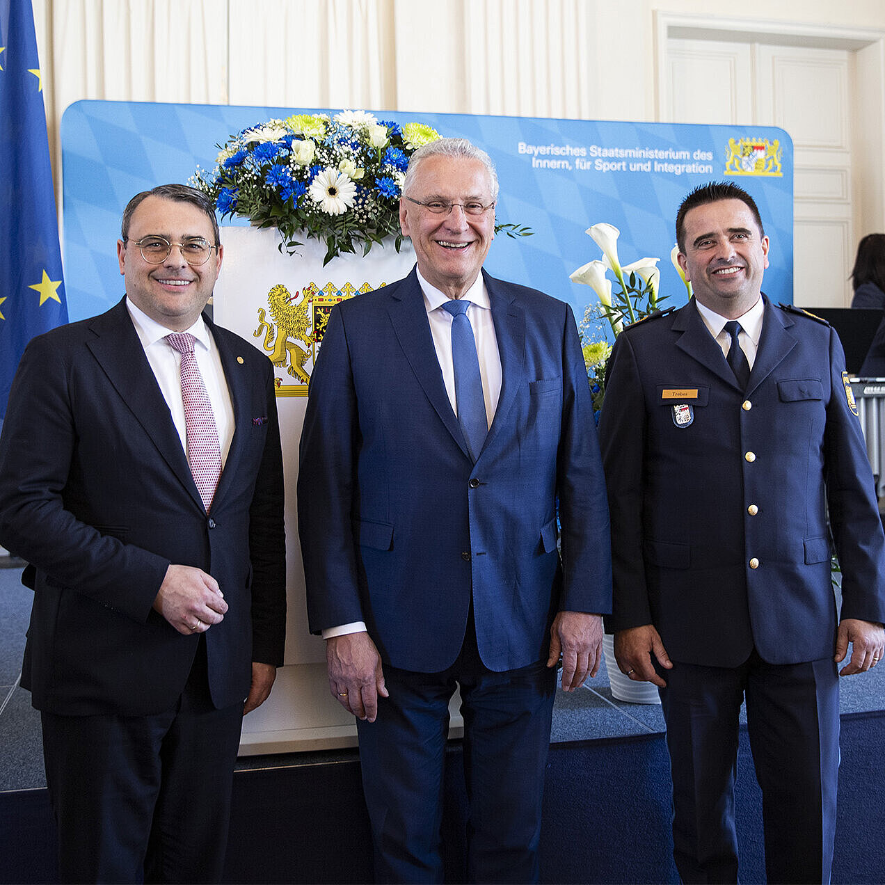 Radmacher, Herrmann und Trebes vor feierlicher Bühne