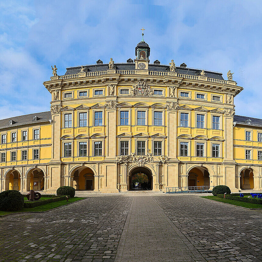 Panoramaansicht des Juliusspitals in Würzburg