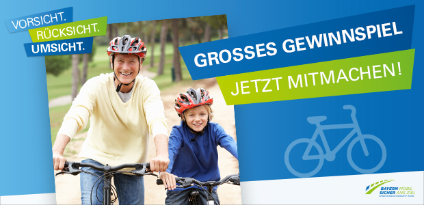 Auf dem Bild ist ein Erwachsener mit einem Kind jeweils auf ihren Fahrrädern zu sehen, umrandet von Überschriften, die auf das große Gewinnspiel 2025 zur Verkehrssicherheit hinweisen.